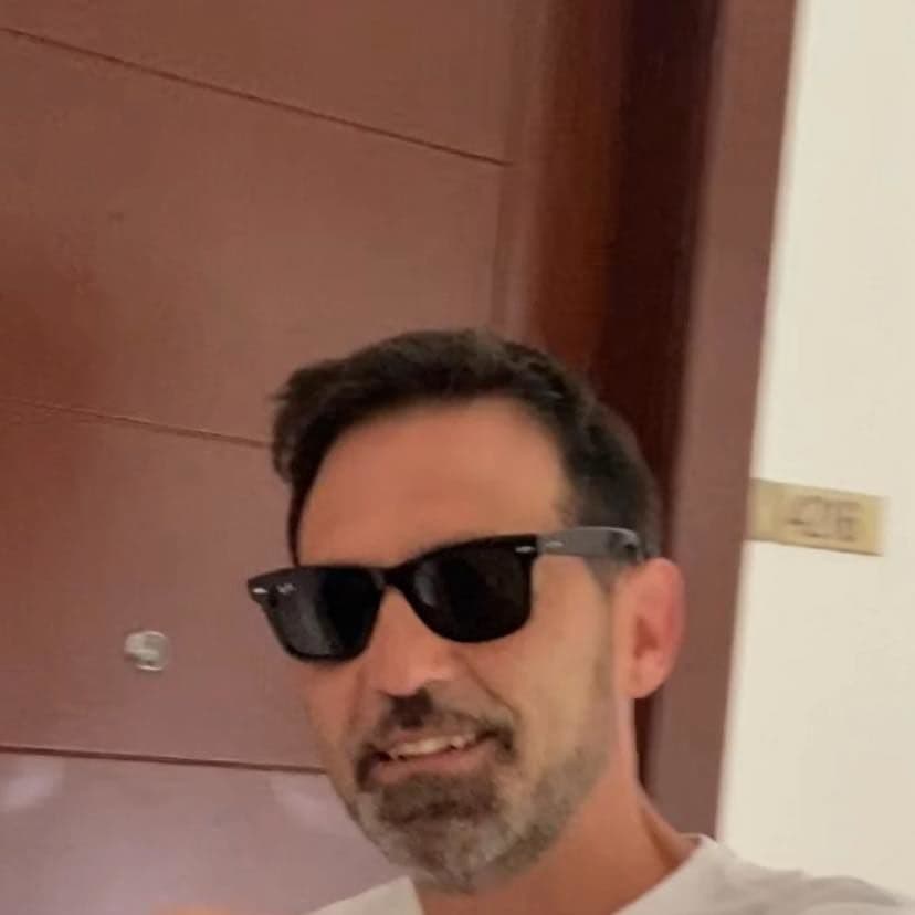 Carles Barenys Escura