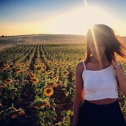 Laura Mena