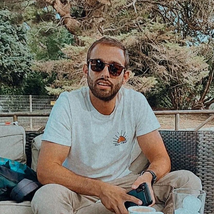 Nacho Flores 