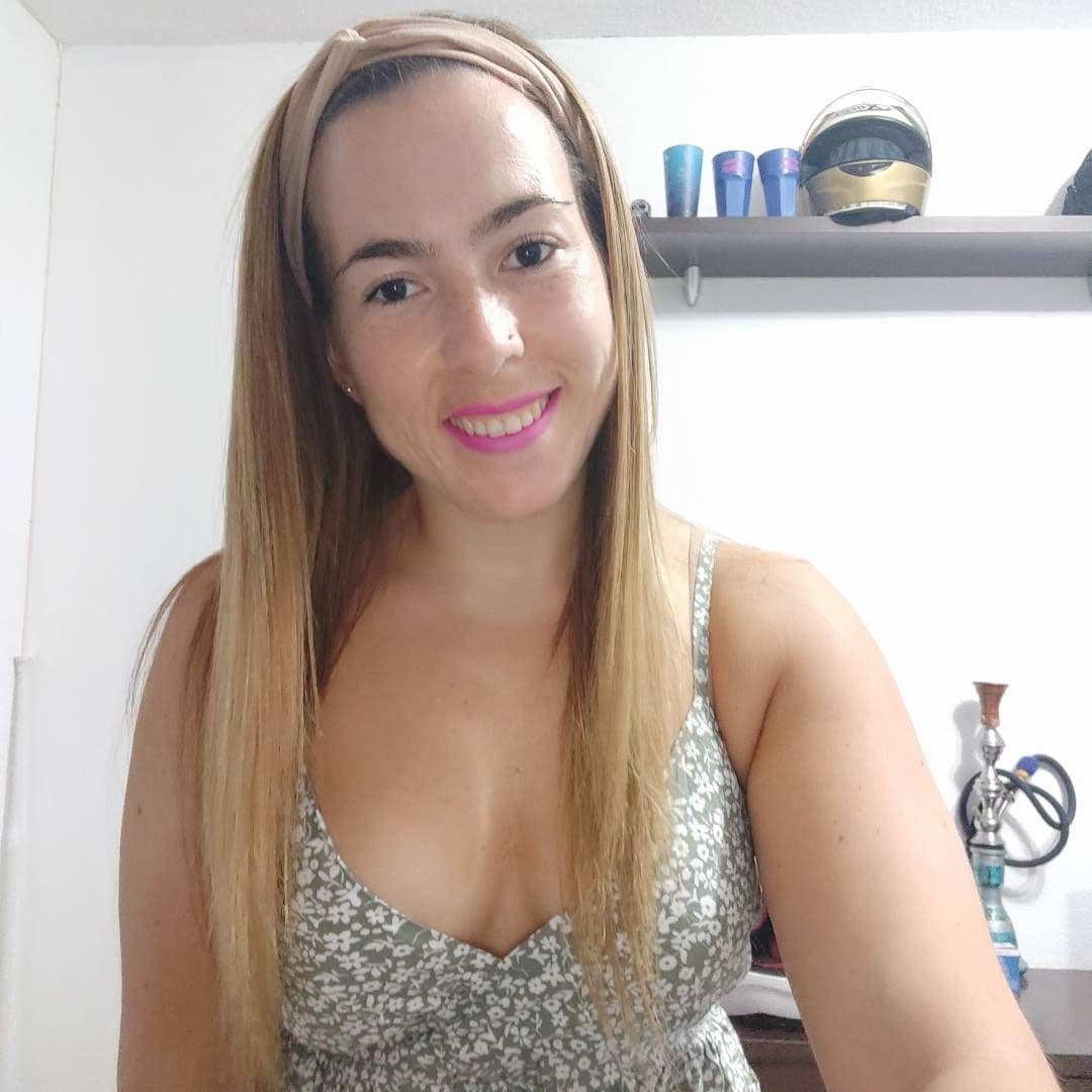 Silvia León