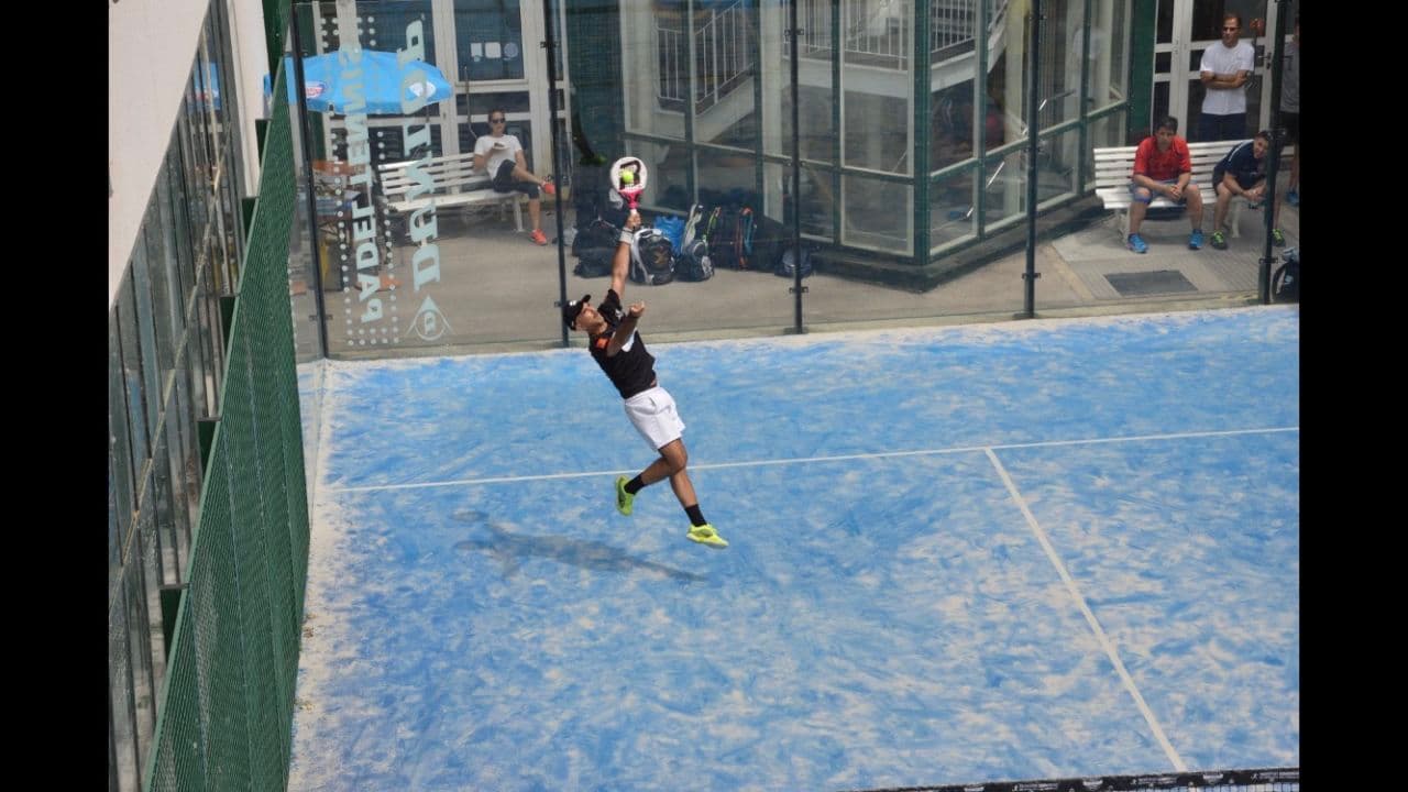 Alex De Sola 