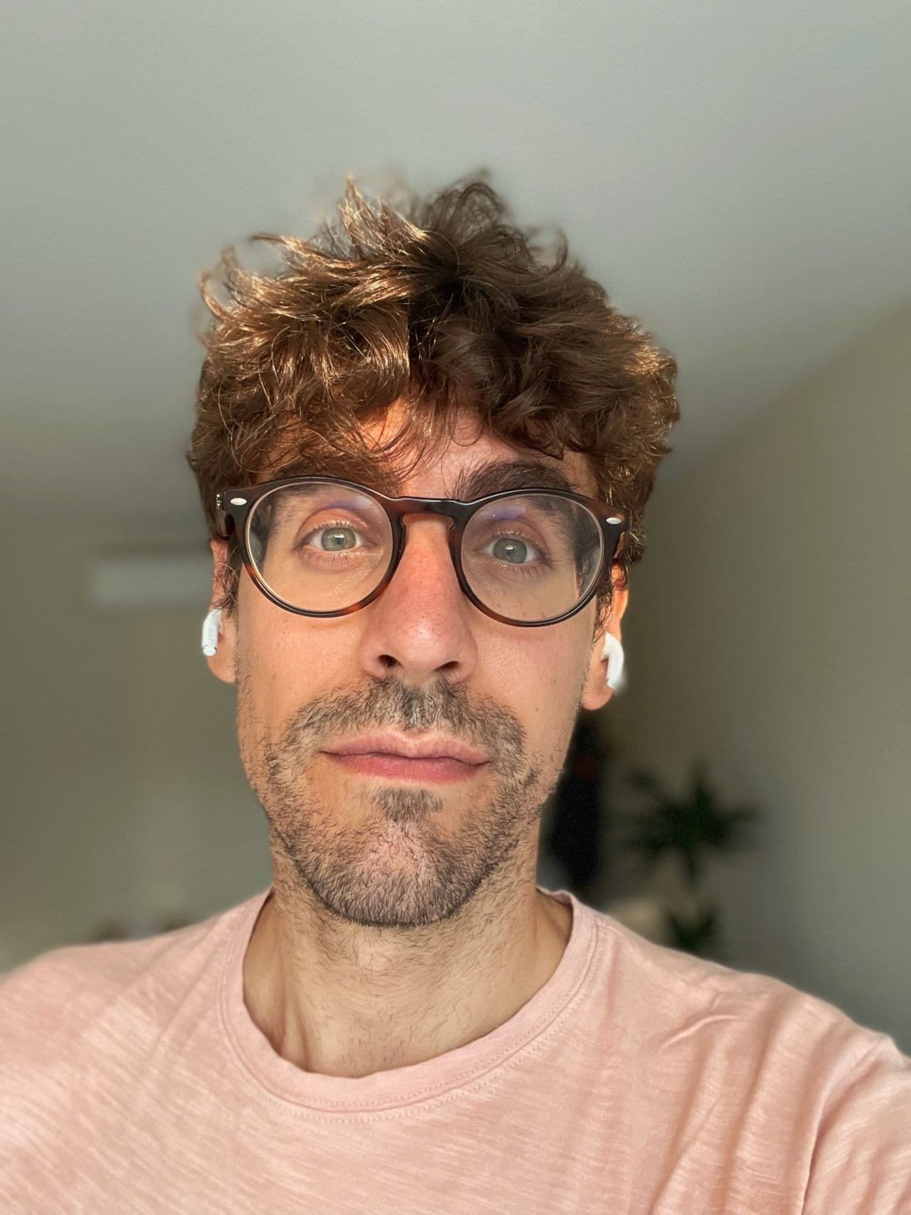 Carlos Alvarez
