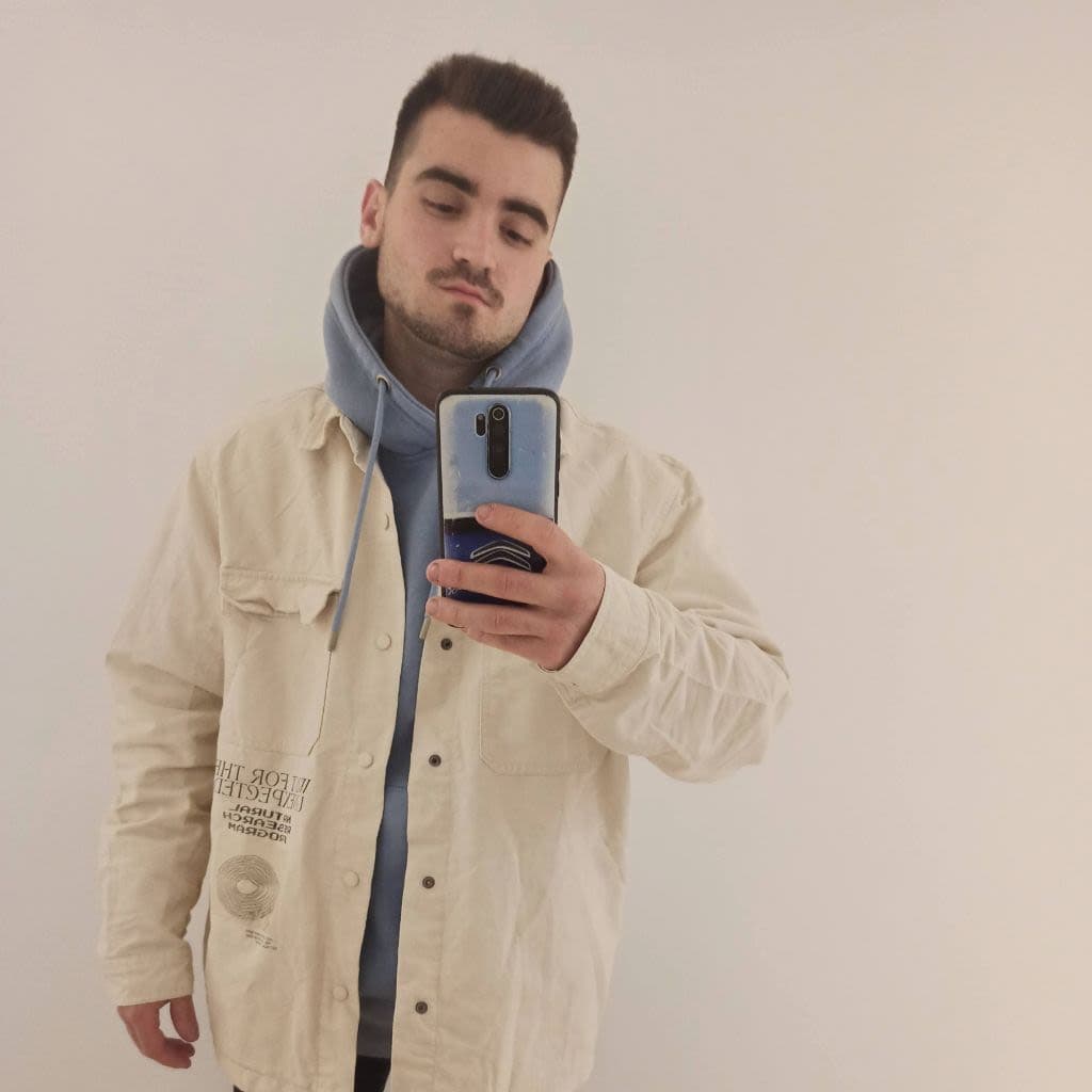 adrián ruiz