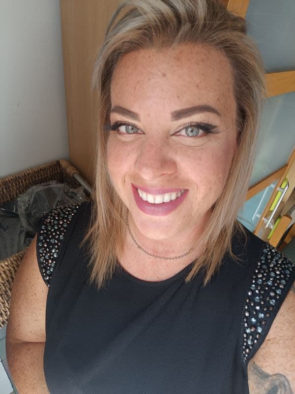 Anna Muñiz Perruqueria