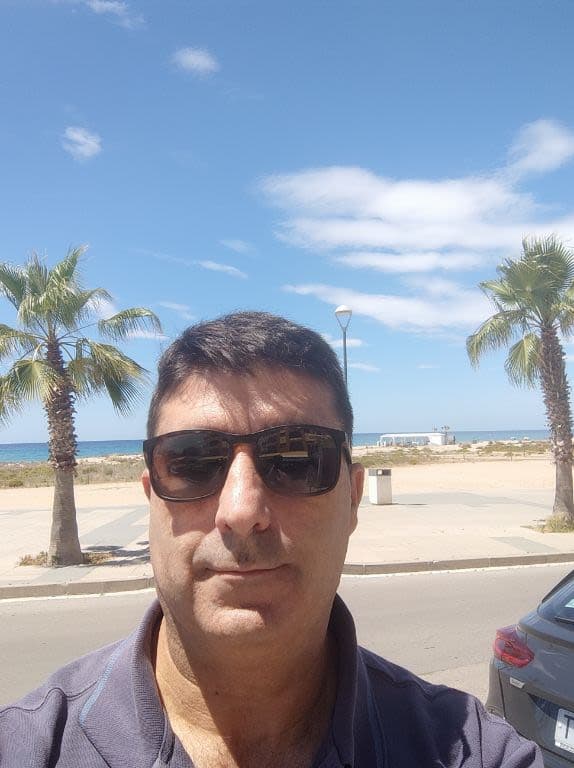 Armando Lazaro