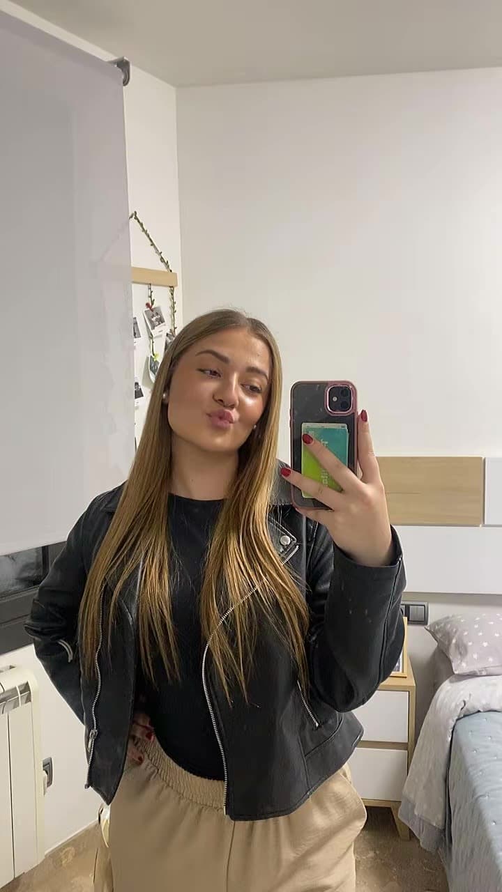Aina Guillen 