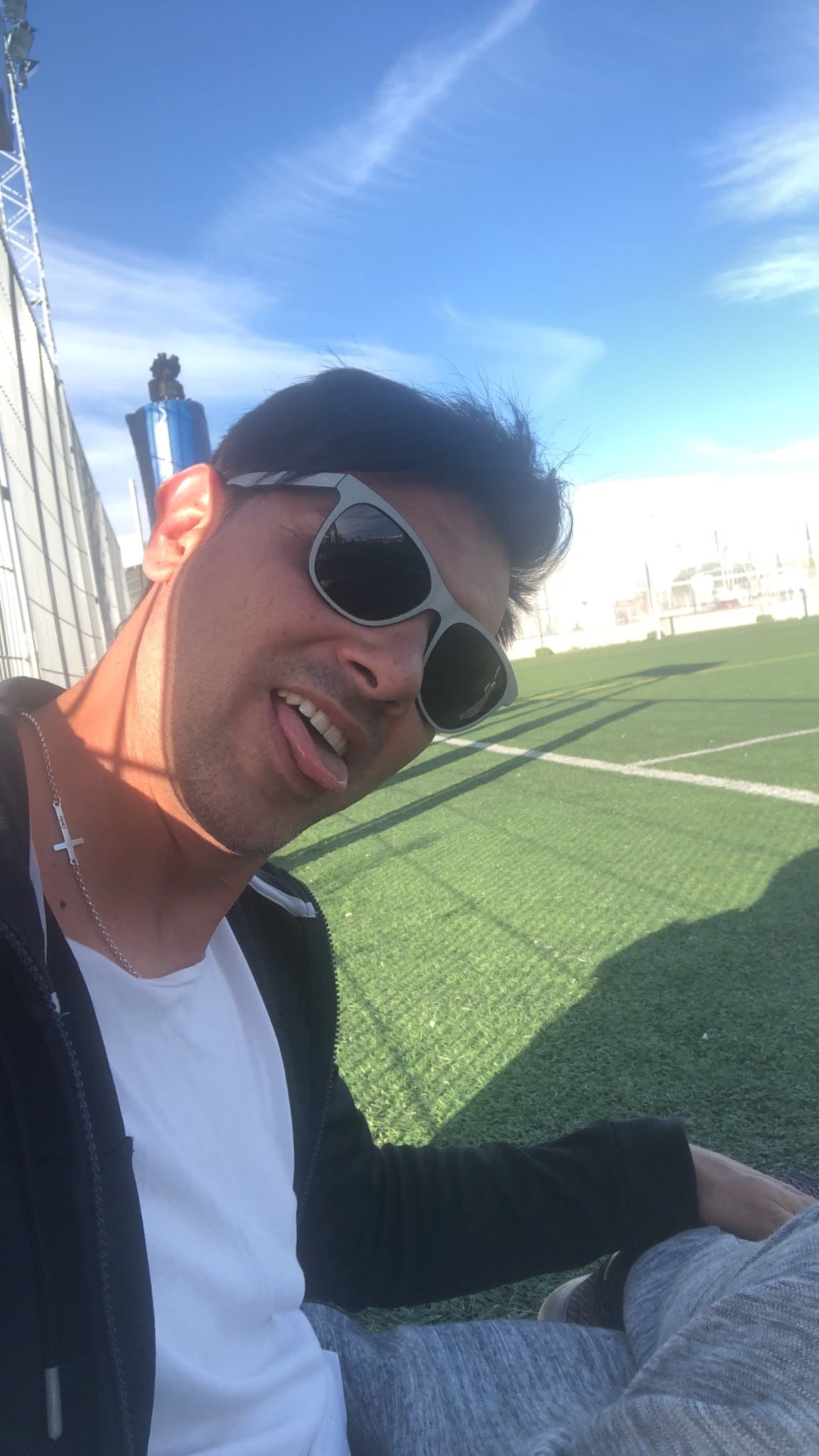 Carlos R Simon Lopez
