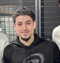 Victor López 
