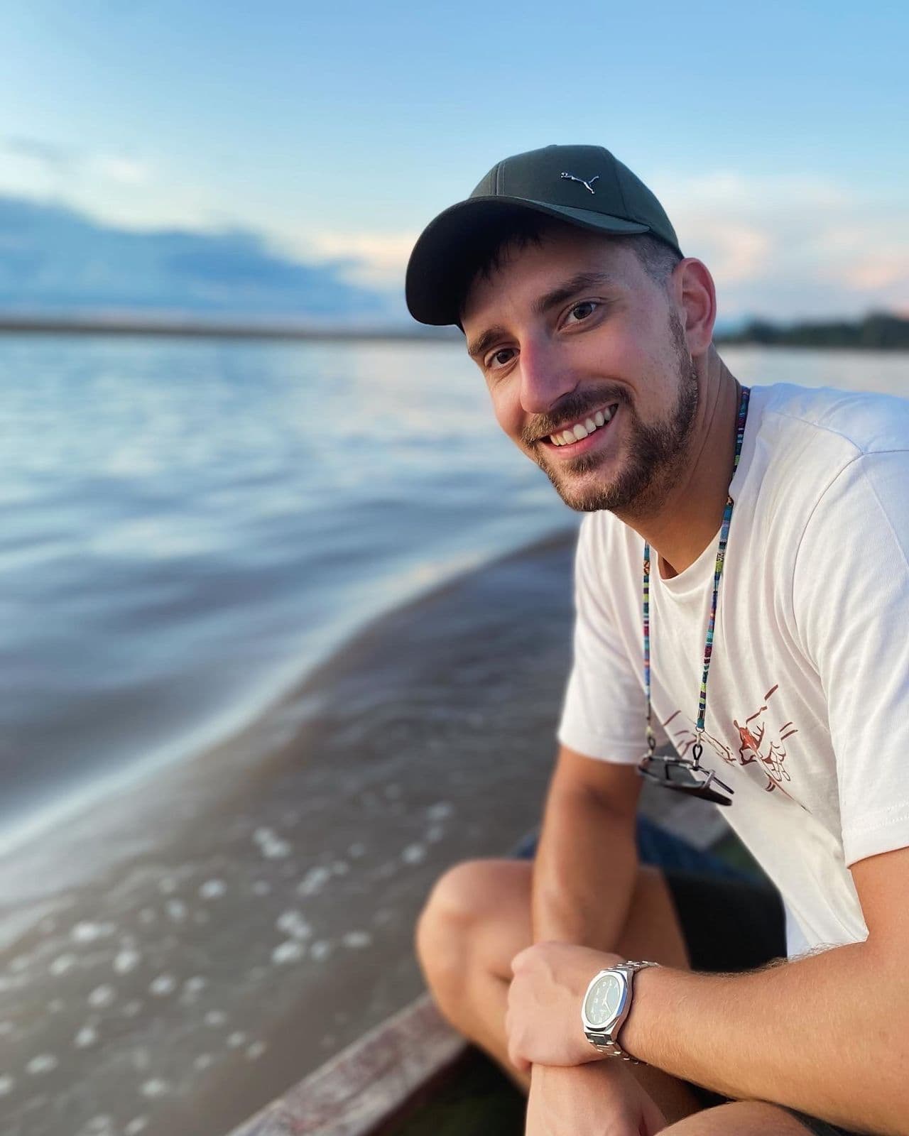 Jon González