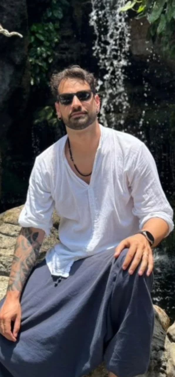 Adrián González