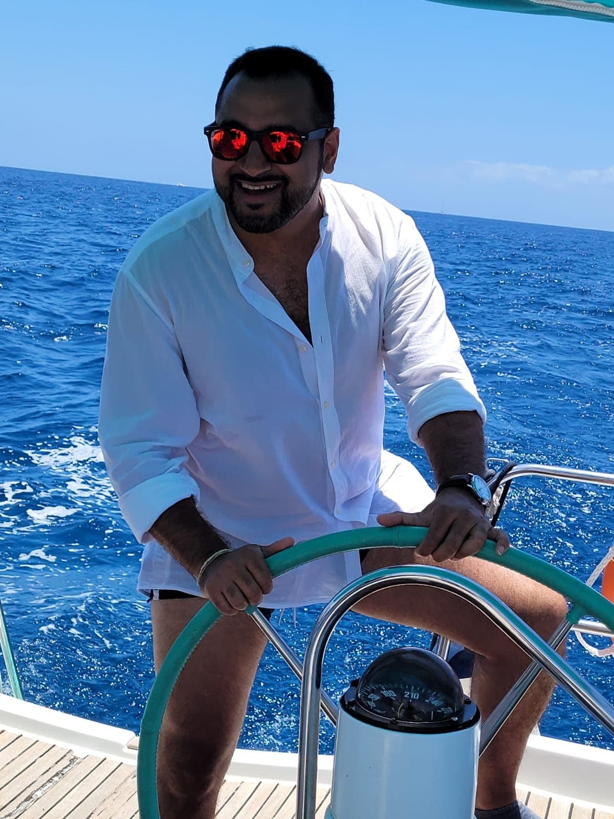 Niraj Hassani 