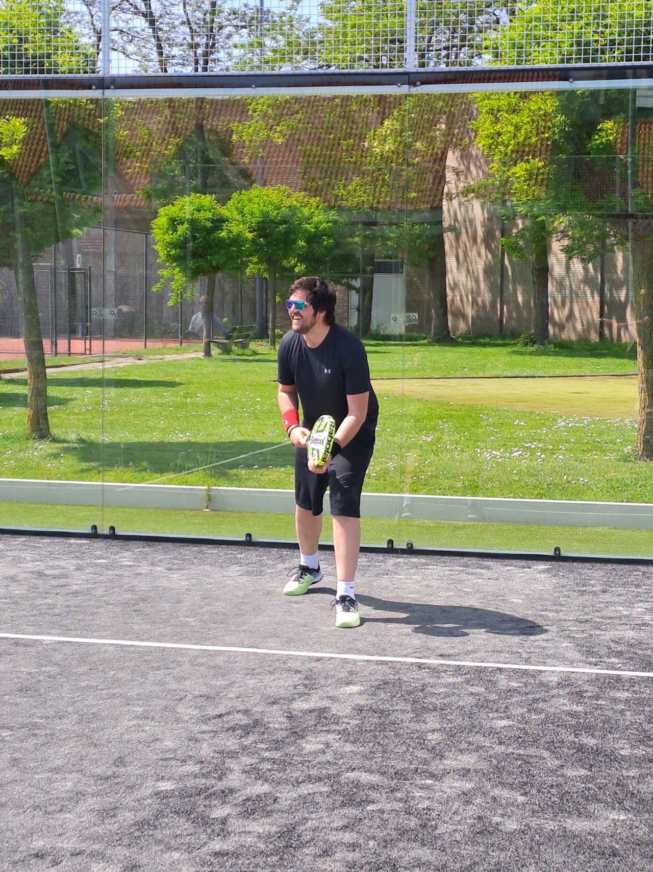 Bas
